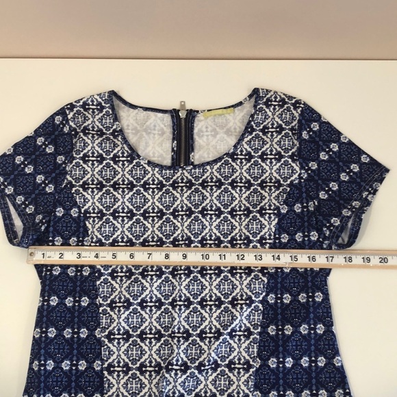 Gianni Bini Crop Stretch Zipper Blouse Small(?) - Picture 5 of 7